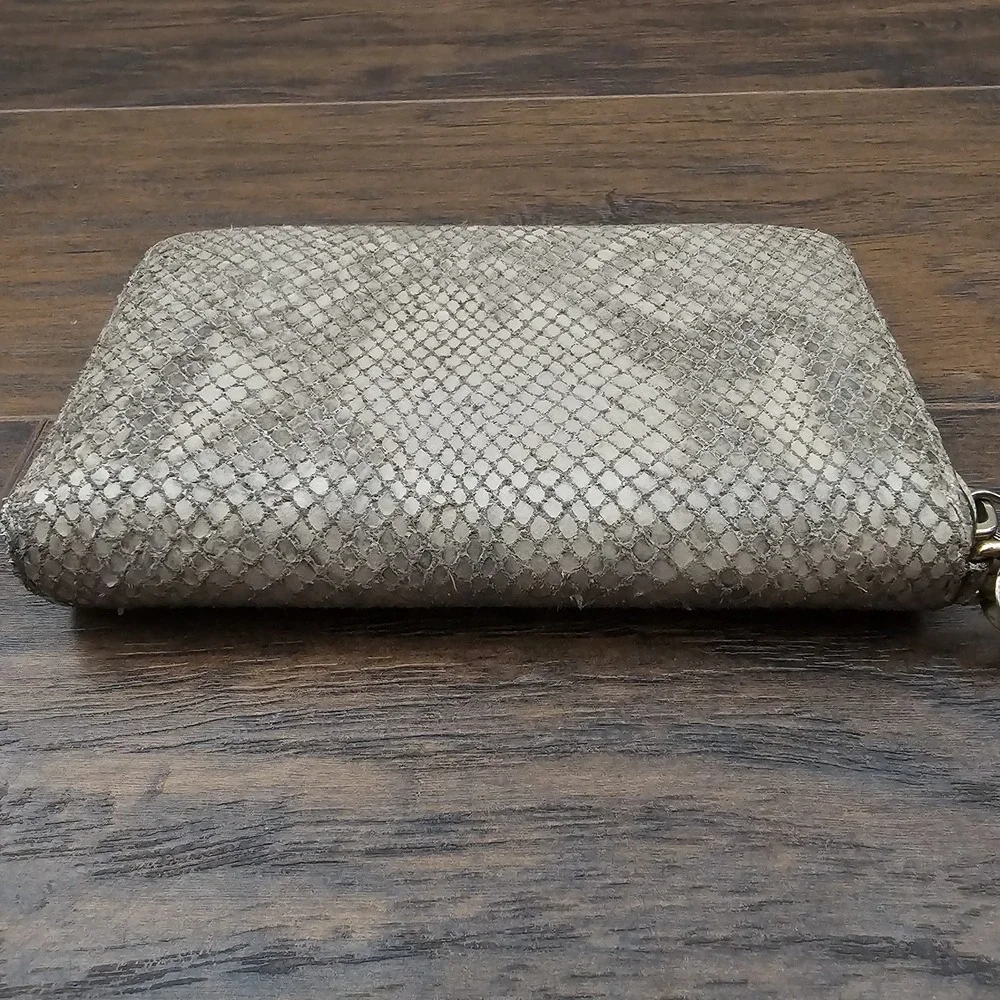 Michael Kors Animal Print‎ Snake Wallet Wristlet Gray Gold Hardware Zip